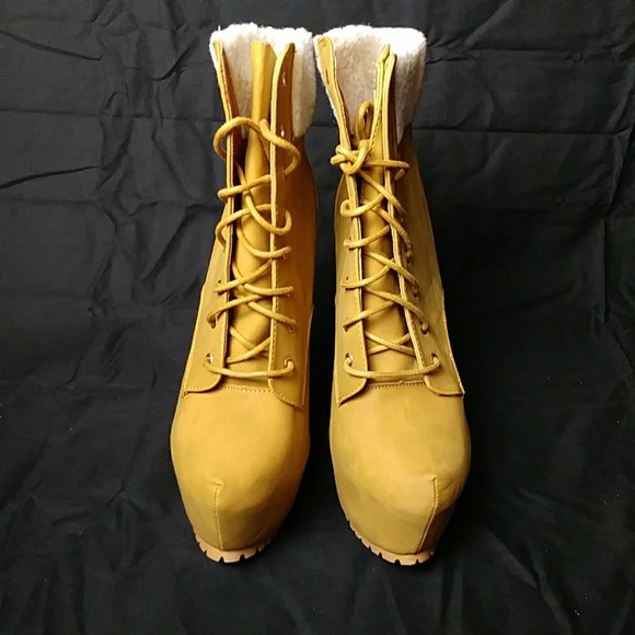 Bella Marie Ankle Bootie With Stiletto Heels - Picture 2 of 3